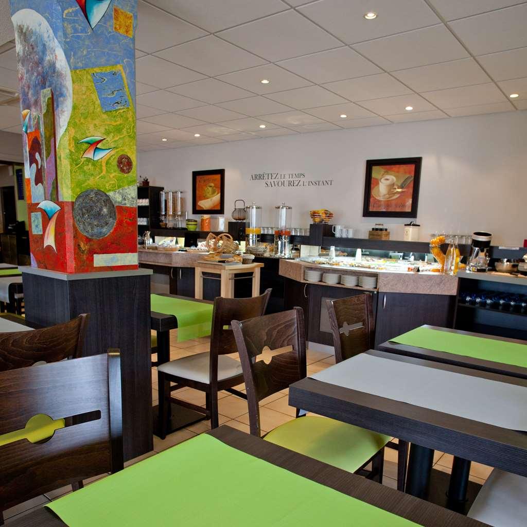 Kyriad Niort-Espace Mendesfrance Exterior foto